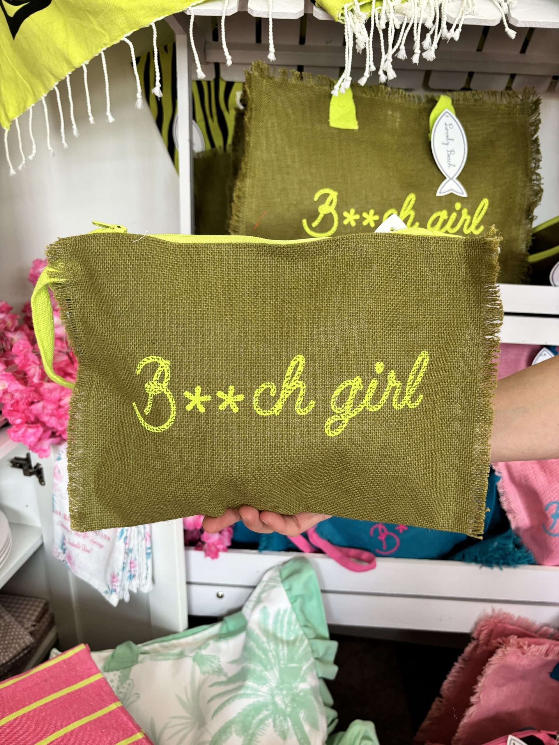 Pochette b**ch girl verde