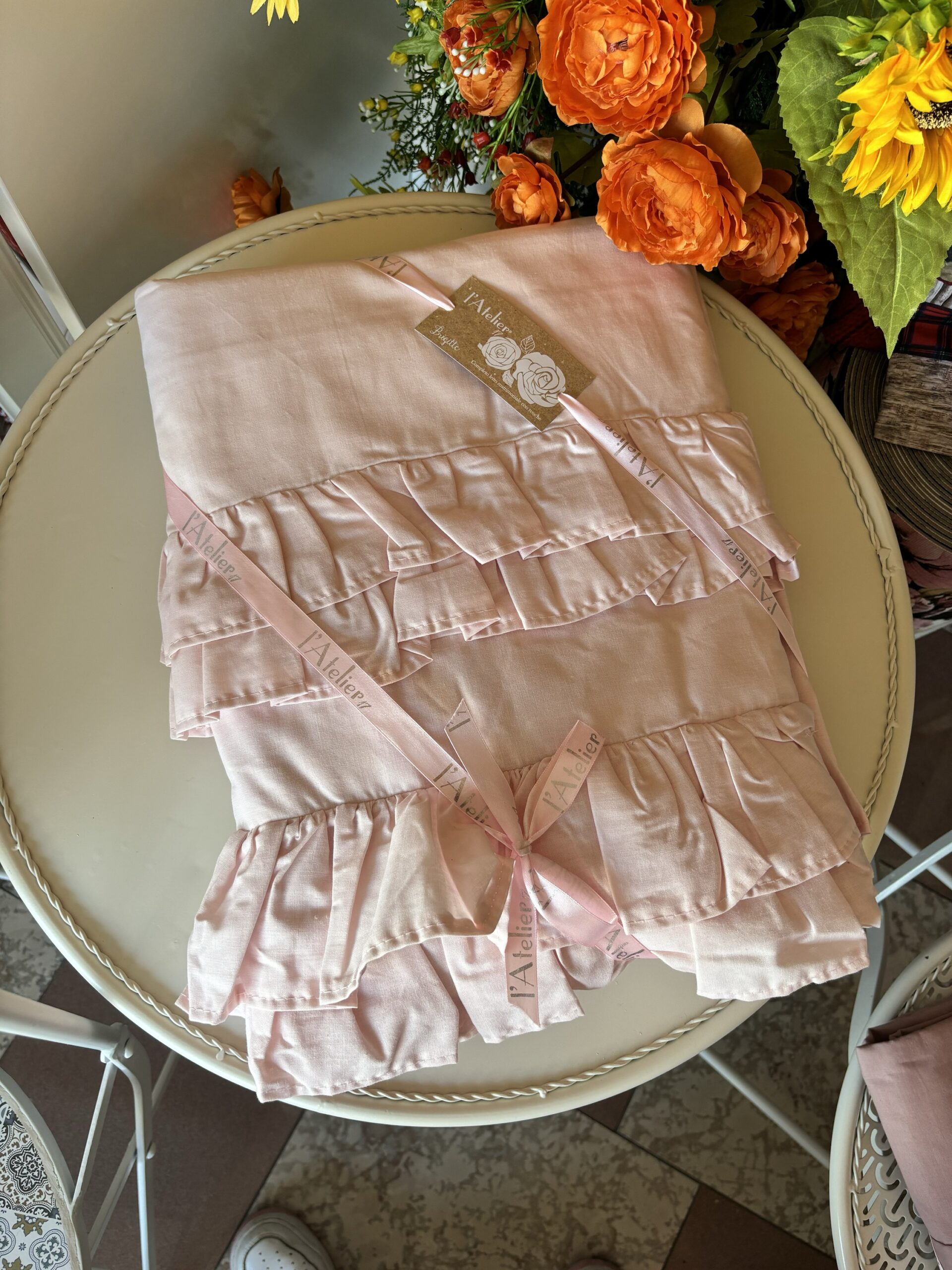 Completo letto matrimoniale con rouche rosa chiaro
