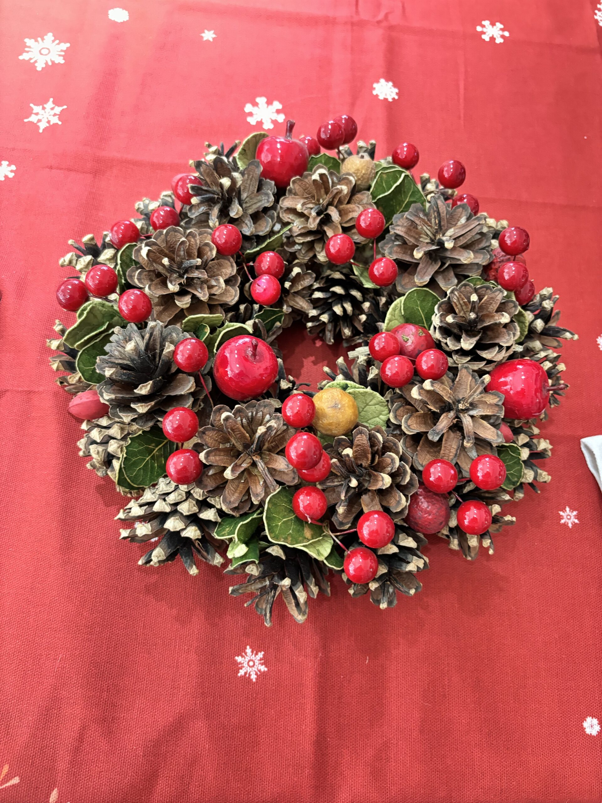 Ghirlanda d.25 cm bacche rosse