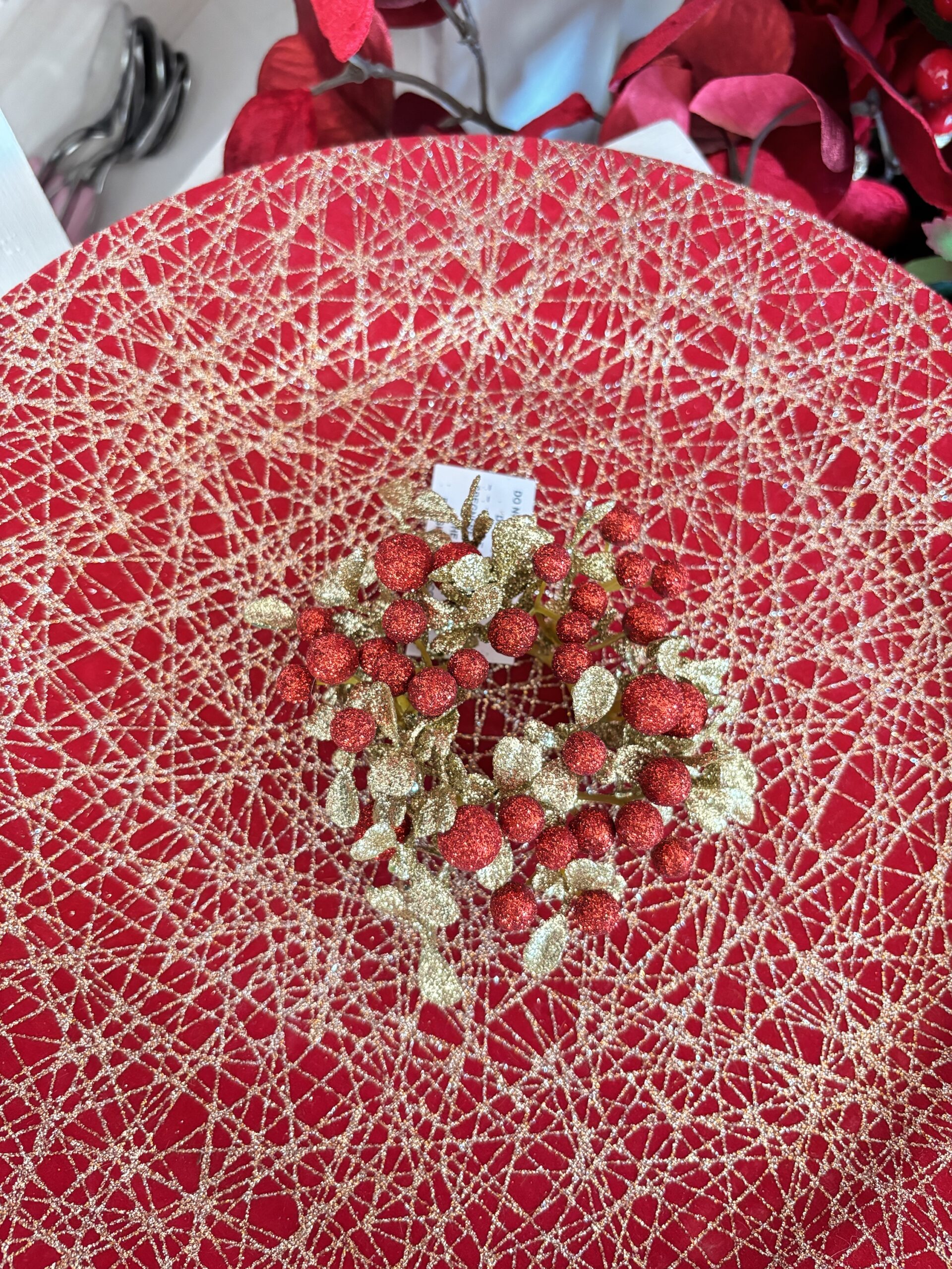 Girocandela con foglie oro e bacche rosse d.9 cm