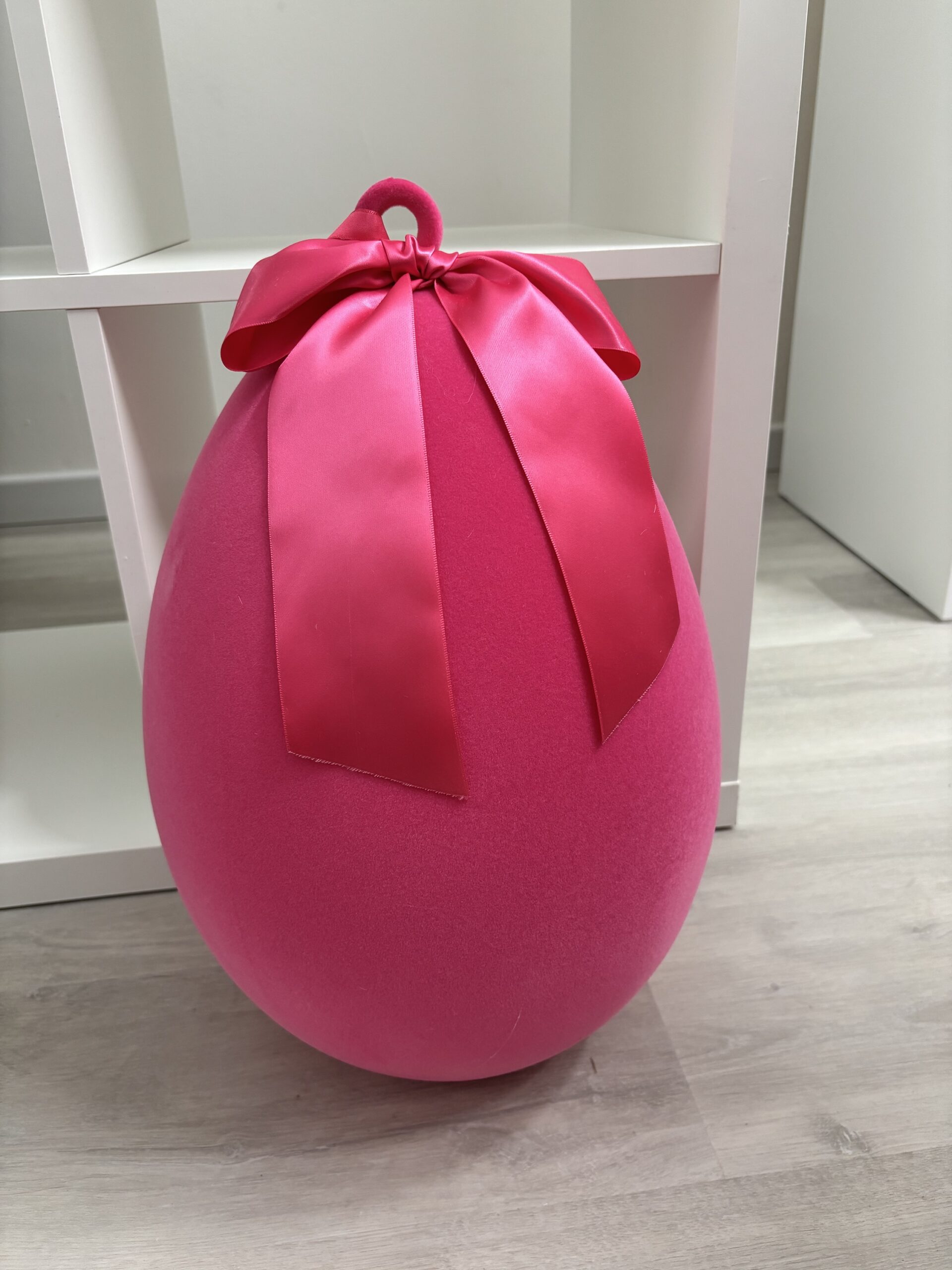 Uovo fuxia H45